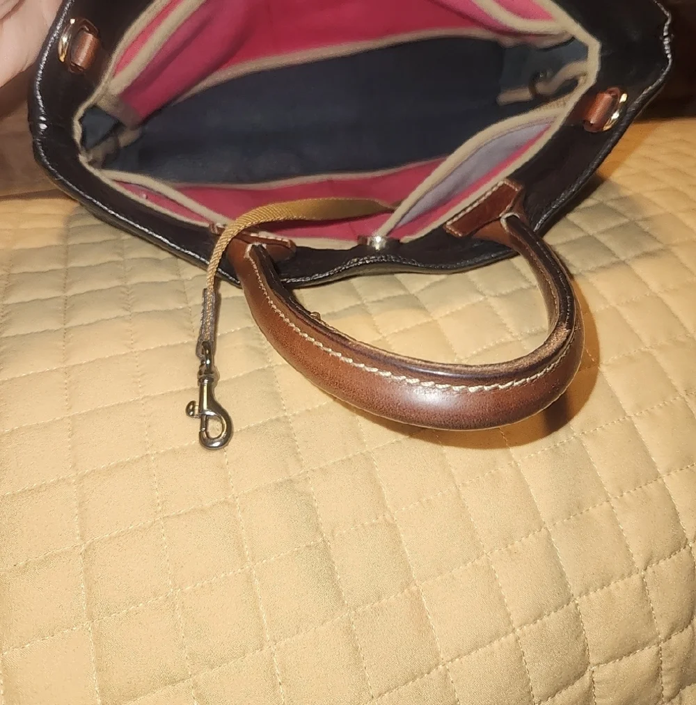 Dooney Bourke Wakefield Tassel Purse/Bag - Picture 9 of 14